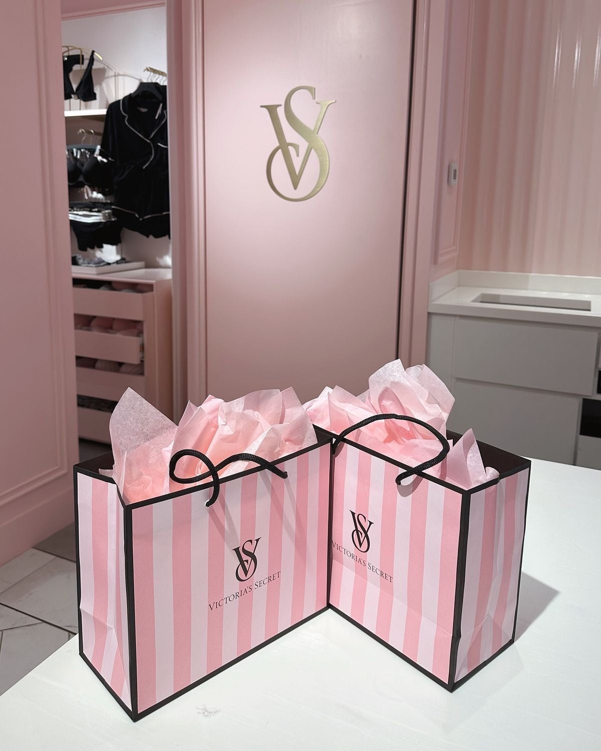 Victoria’s Secrets 🪽